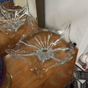 Γυάλινη πιατέλα