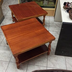 Ξύλινα τραπεζάκια του 1990  Μ70χΠ70χΥ45