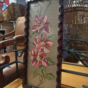 Ξύλινο κάδρο με κέντημα