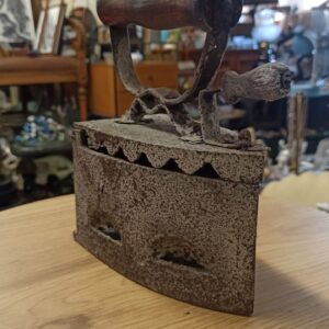 Alternative view of Παλιό σίδερο σιδερώματος