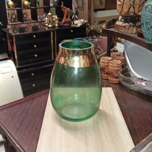 Πράσινο βάζο με χρυσό χείλος Υ24χΔ12εκ