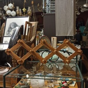 Alternative view of Ξύλινη κρεμάστρα του 1990 1τμχ