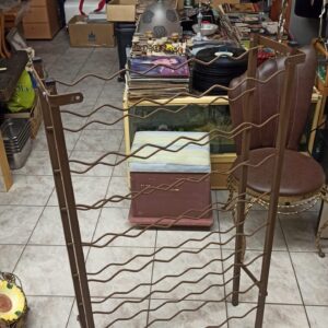 Σιδερένια επιτοίχια κάβα για κρασιά 1τμχ Μ65χΠ20χΥ110εκ