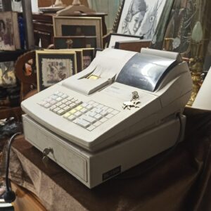 Alternative view of Παλιά ταμειακή μηχανή 1τμχ