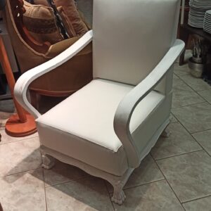 Πολυθρόνες με λιονταρίσια πόδια