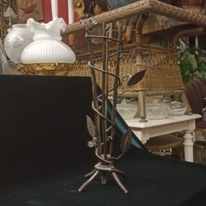 Διακοσμητικό μεταλλικό ανθοδοχείο