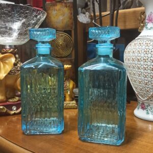 Διακοσμητικά μπλε μπουκάλια