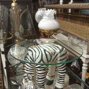 Τραπεζάκι γυάλινο με βάση ζέβρας