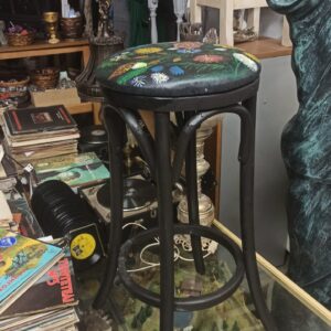 Alternative view of Ξύλινο ψηλό σκαμπό